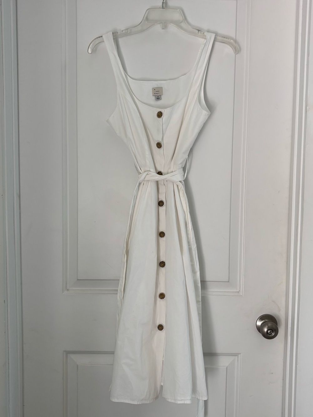 A New Day White Sleeveless Button-Front Midi Dress Waist Tie Scoop Neck Pockets
